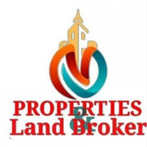 real estate broker