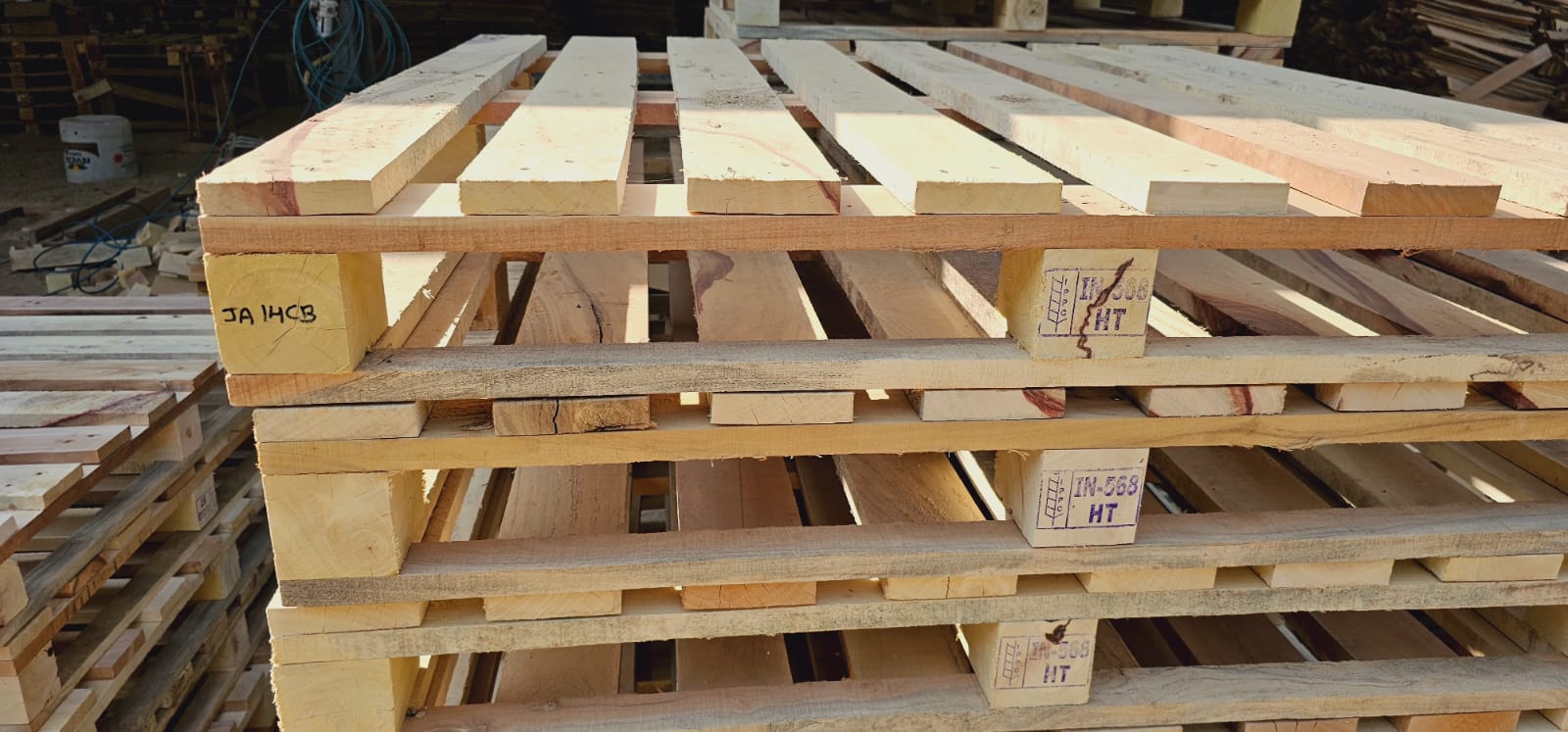 WOODEN PALLET.WOODEN SIZES. WOODEN PACIKNG MATERIAL