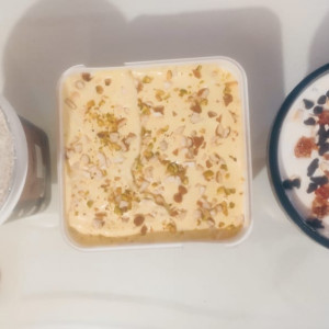 Made differnts of cake & other food iteams