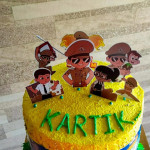 Made differnts of cake & other food iteams