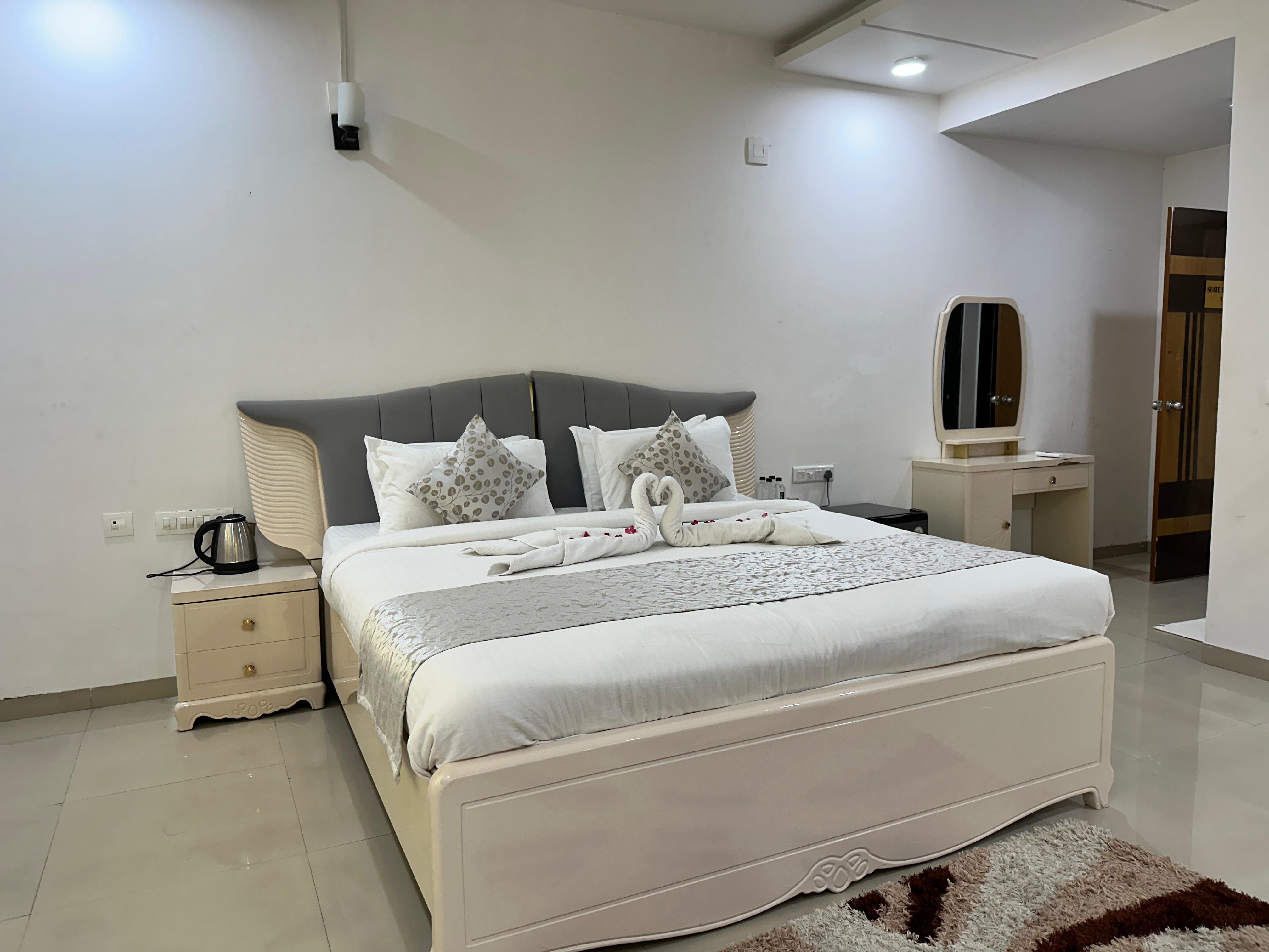 Wellness Mahotsav Package (Lotus Blossom Suite )