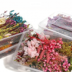 Dry flower resin art