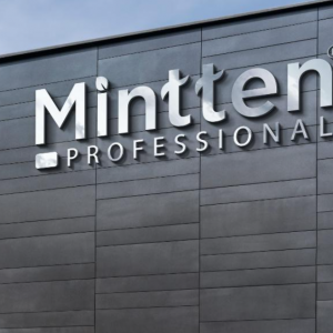 We are manufacturer and merchandise of all type of cosmetics product