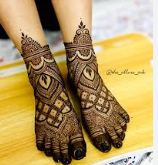 Designer / floral / Indian Mehndi Bridal / figure / portrait Mehndi Baby shower / engagement Mehndi We also take Mehndi